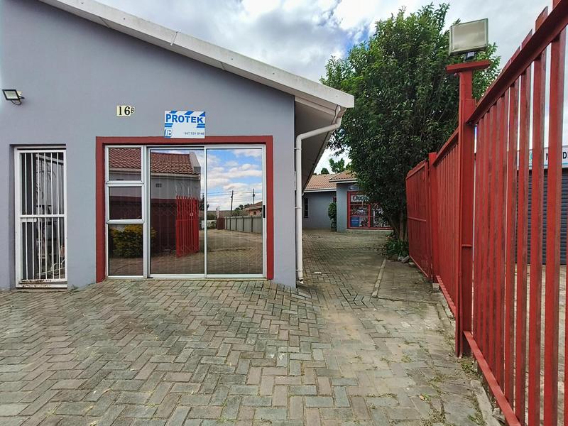 6 Bedroom Property for Sale in Mthata Eastern Cape